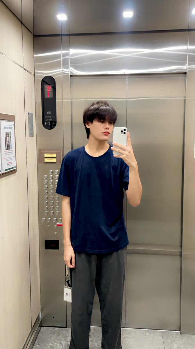 __macocor's tweet image. ทิเกอร์ครับ เป็นรุกครับ ขี้อ้อนครับ ตามใจครับ ชอบskinshipครับ สูง 188 ครับ ชอบหมาครับ ดื่มบ้างบางครั้งครับ ไม่ดื้อแน่นอนครับ