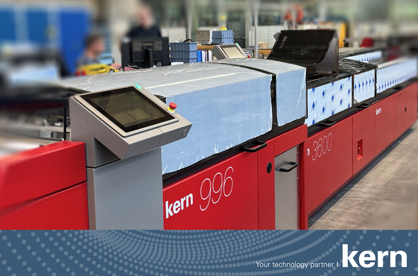 kern_group's tweet photo. 📷Hello USA!📷 Our employees are working flat out on the eight Kern 3600 inserting systems we have ordered, which we will soon be delivering to an American customer in the service sector. https://t.co/7oI0nONWsn