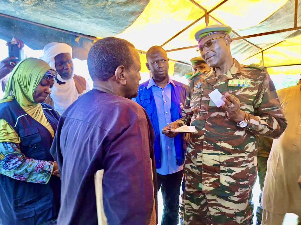 À #Diffa, le PAM soutient les efforts visant à soutenir les  populations affectées par les inondations.

Plus de 29 000 personnes dans la région et plus de 150 000 à travers le Niger recevront une aide alimentaire vitale.

#Solidarité