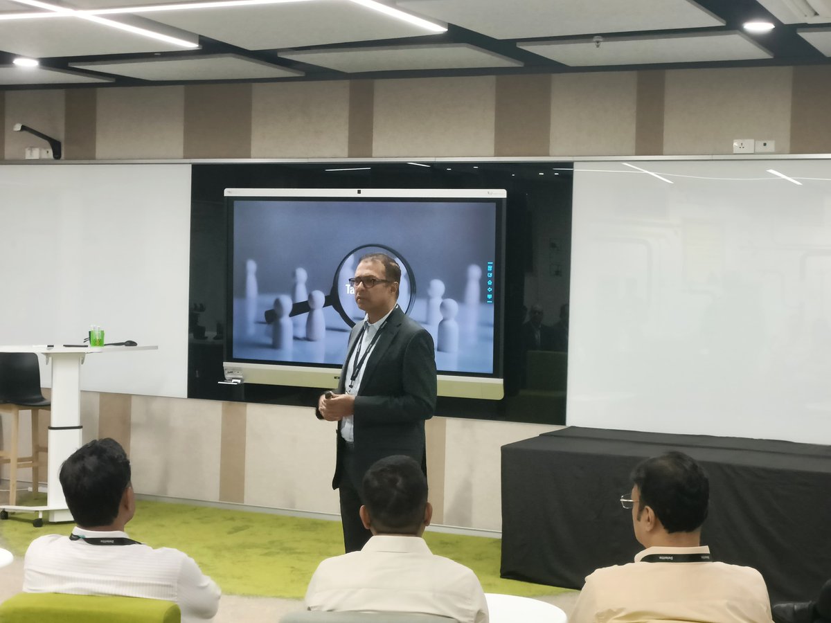 DeloitteIndia's tweet image. 💡Updates from Deloitte India's #CIOProgram Datalab
"Every business is today a software business," said Abhrajit Ray, Partner and CIO Program Leader, Deloitte India, during his welcome note as he introduced our (cont) deloi.tt/3MDLtYD