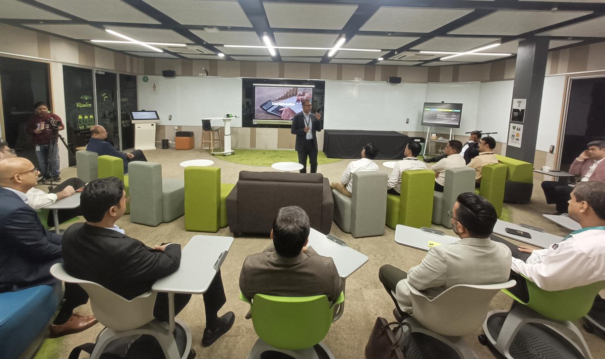 DeloitteIndia's tweet image. 💡Updates from Deloitte India's #CIOProgram Datalab
"Every business is today a software business," said Abhrajit Ray, Partner and CIO Program Leader, Deloitte India, during his welcome note as he introduced our (cont) deloi.tt/3MDLtYD