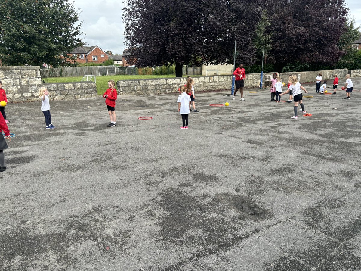 StJosephsTad's tweet photo. Y1/2 had a fantastic first PE lesson. We are learning about invasion games and the skills involved. We started with some throwing and catching; working on our accuracy and aim. Don’t forget PE is on Monday for y1-y6. https://t.co/Invxp0z6df