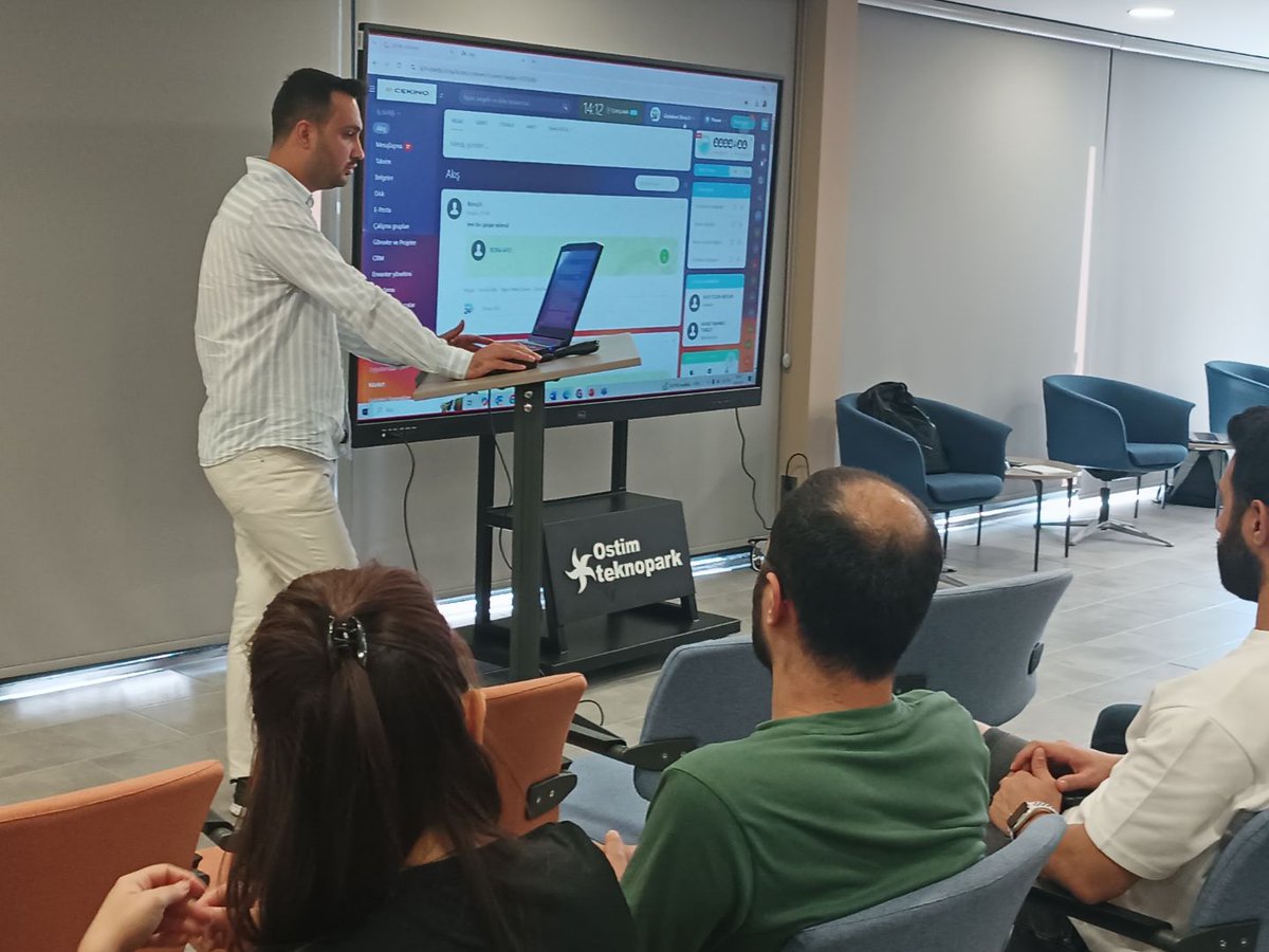 GLOBALNETcomtr's tweet image. #Bitrix24 Eğitimlerimiz hızla devam ediyor 🚀 GLOBALNET olarak Bitrix24 CRM eğitimlerimizle müşterilerimize dijital dönüşüm yolculuklarında destek oluyoruz! ✨
İşte eğitimlerimizden bazı kareler!
#GLOBALNET #CRM #DijitalDönüşüm #İşSüreçleri  #Teknoloji