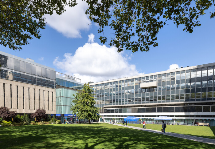 💥I’m hiring! 💥🚀

Funded by <a href="/ARIA_research/">ARIA</a>, we’re massively ramping our work on spatially-embedded efficient computation in neural networks. 

18m first instance, great London location, competitive postdoc salary.

Any Qs, my DMs are open! (please RT). 
imperial.ac.uk/jobs/search-jo…