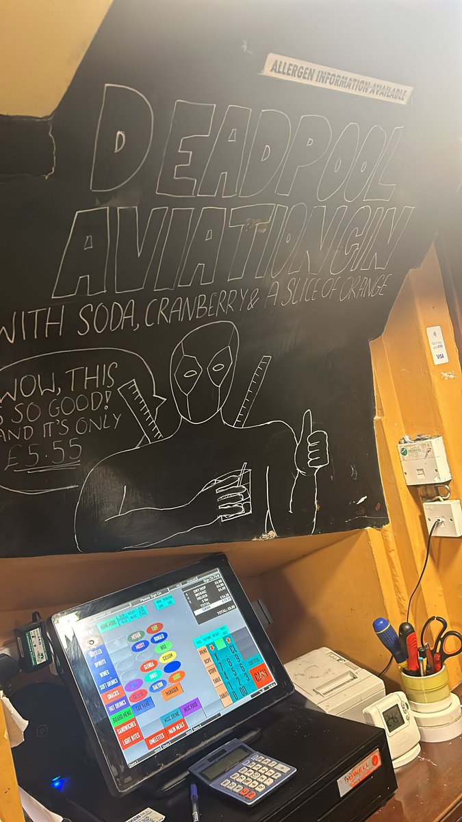 OhDearOddSox's tweet photo. @VancityReynolds daughter works in a pub...... https://t.co/LjOrlngWaz