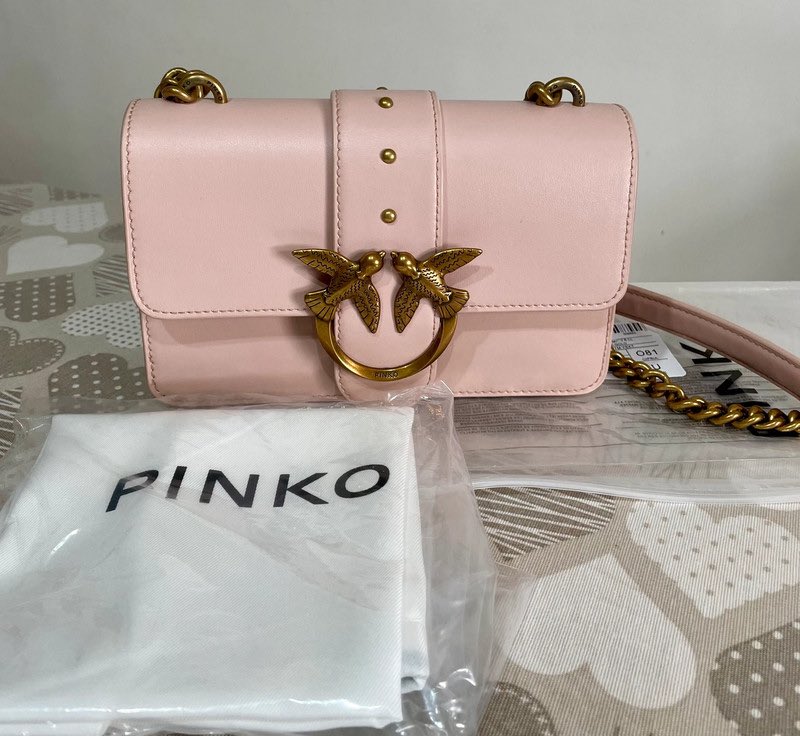 lovespeppers's tweet photo. Compra il {catalog}Pinko % che vendo su @Vinted. Taglia  a 199,99 €! #vinted  https://t.co/U0k1WxdNFU https://t.co/PPUZDNgaA0