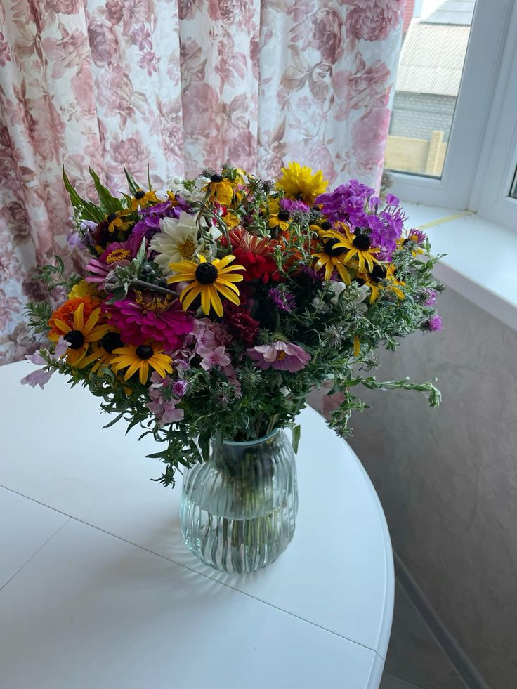 любые цветы прекрасны, если они от любимого человека.❤️‍🩹