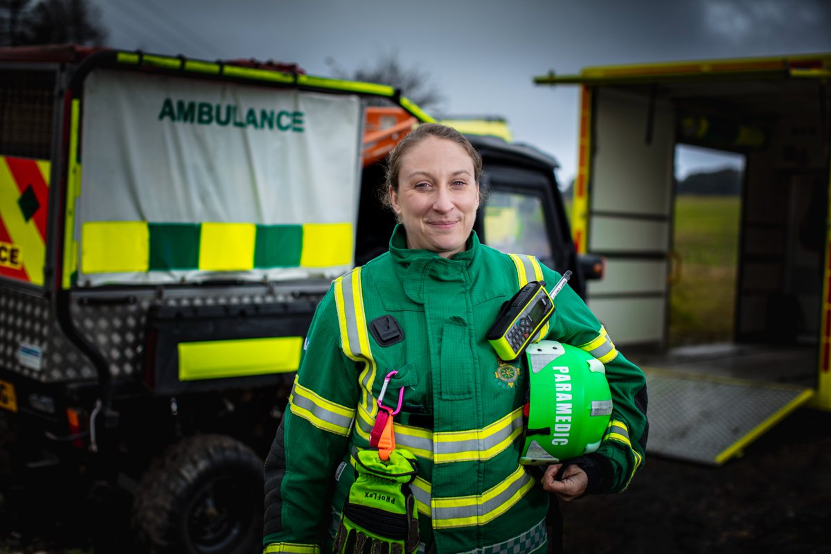 EMASNHSTrust's tweet image. Today is Emergency Services Day. 

We want to say a big thank you to all of our #EMAZING staff on the frontline, behind the scenes and our brilliant volunteers who each play a part in looking after patients across the East Midlands. 💚