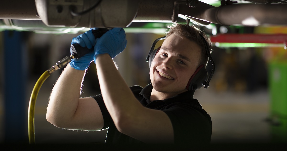 EMASNHSTrust's tweet image. Today is Emergency Services Day. 

We want to say a big thank you to all of our #EMAZING staff on the frontline, behind the scenes and our brilliant volunteers who each play a part in looking after patients across the East Midlands. 💚