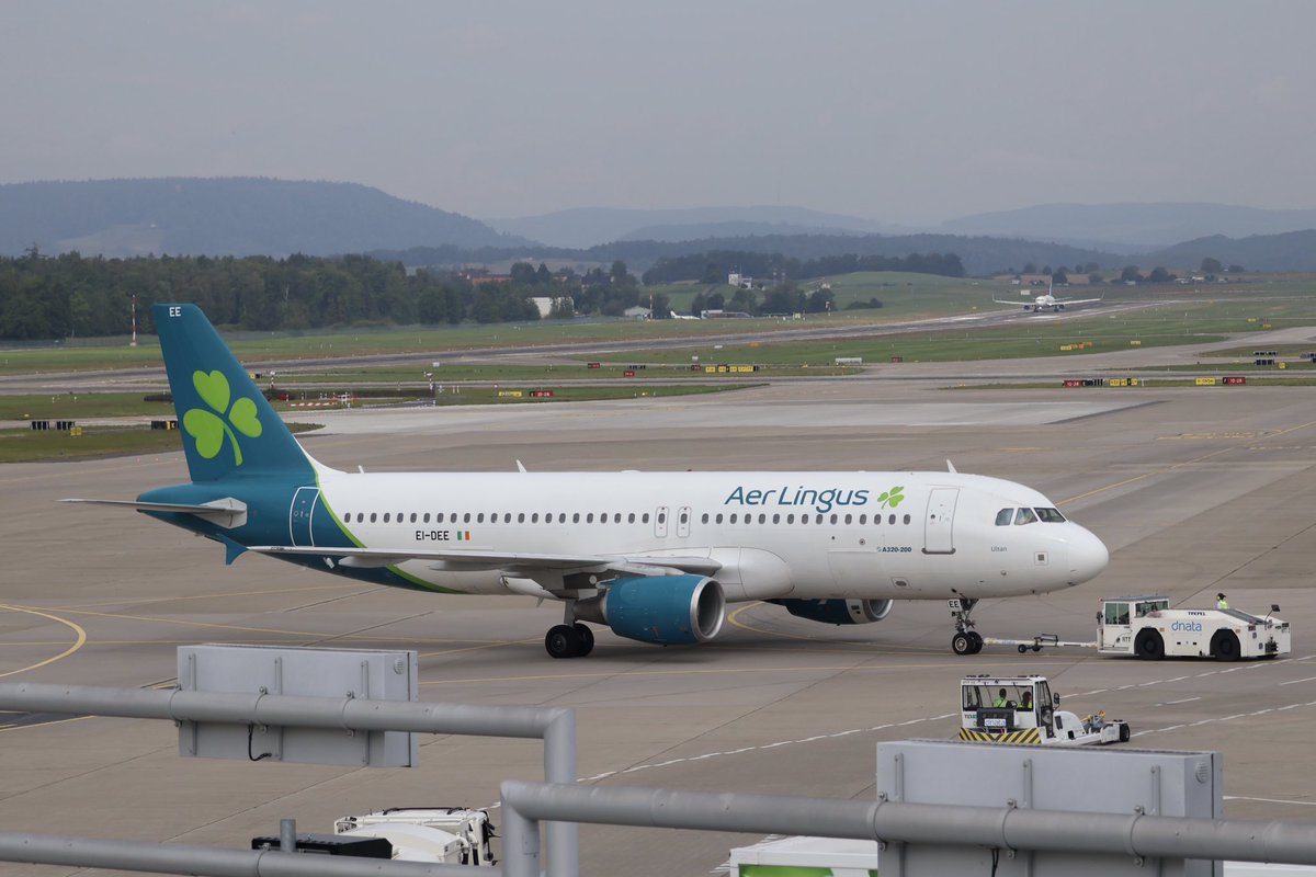 JustinaAngstma1's tweet photo. PLANESPOTTING ZRH AIRPORT 03.09.2024 Aer Lingus ☘️
Airbus A320-214, RegNr: EI-DEE
Pushback at ZRH AIRPORT 💪@zurichairport
🛫 ZRH / 🛬 DUB
✈️ @aerlingus / 📁 @airbus
~~~~~~~~~~~~~~~~~~
#aerlingus #eidee #ireland #airbus #avgeek #aviation #avporn #zrhspotting #zuerichairport https://t.co/EhIXl1c9YF