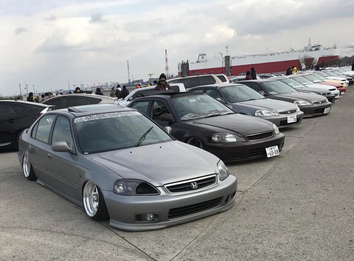 xxxSRFxxx's tweet photo. 1世代上のホンダ車生脚ドシャコタン勢、今見てもめちゃくちゃかっこいい

誰かが数ミリ車高下げたからこっちはさらに数ミリ下げるとか笑
話聞けば聞くほどこの時代が羨ましい🙃🙃 https://t.co/lG6Ex2JAHt