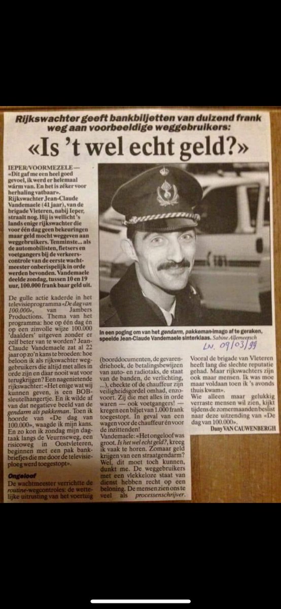 PZScheldeLeie's tweet image. 25 jaar geleden gaf een West-Vlaamse rijkswachter 1.000 frank aan voorbeeldige chauffeurs. Een leuk gebaar dat ons inspireerde voor onze verkeersveilige maand! 💡

👀 Hou onze socials in de gaten voor meer nieuws!

↪️ politie.be/5419/nieuws/wo…

#goforzero