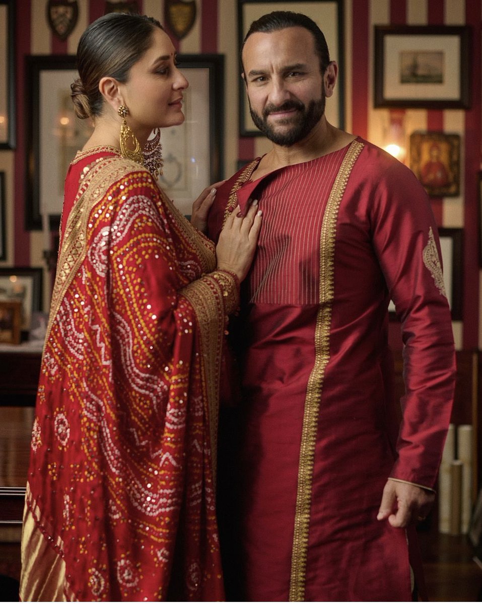 Saif Ali Khan (@saifalikhanoff) on Twitter photo Wishing you all a very Happy Ganesh Chaturthi ! ❤️🌺 #GanpatiBappaMorya with <a href="/AsliKareenaKhan/">Kareena Kapoor Khan𓃵</a> #GaneshChaturthiSpecial ❣️ Wishing you all a very Happy Ganesh Chaturthi ! ❤️🌺 #GanpatiBappaMorya with <a href="/AsliKareenaKhan/">Kareena Kapoor Khan𓃵</a> #GaneshChaturthiSpecial ❣️