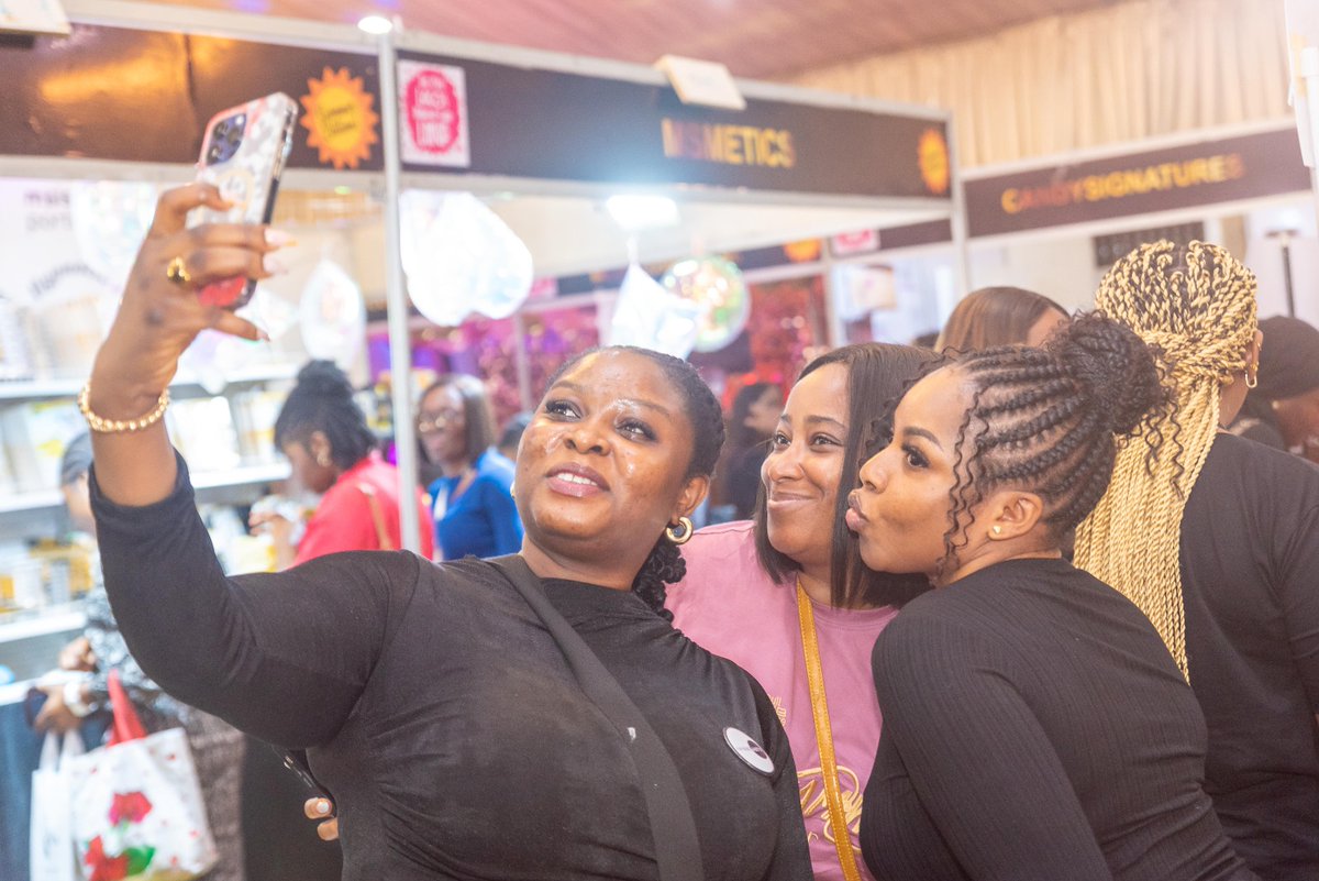 TheMakeUpFair's tweet image. LMUF15