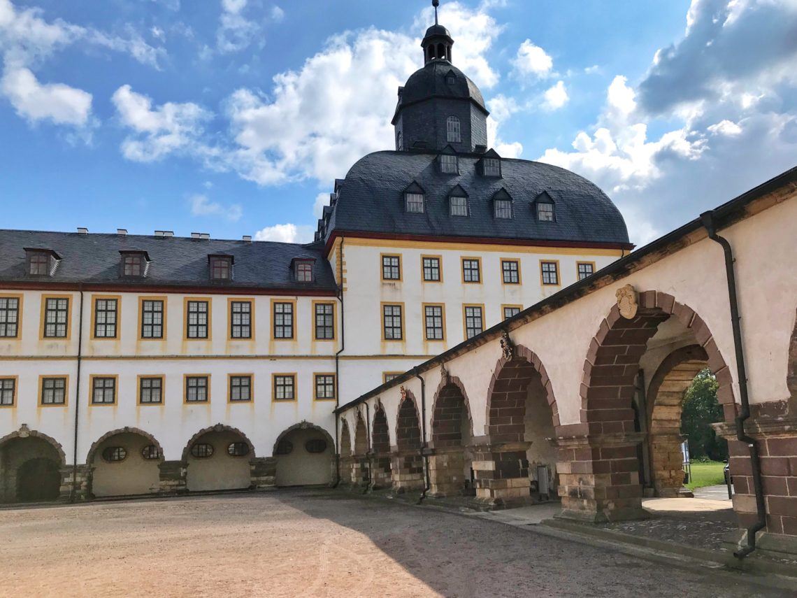 Heathercowper's tweet photo. 🇩🇪 Read about Schloss Friedenstein in Gotha Germany and the connections to the English Royal Family 
👉 https://t.co/2OWauGY1c5

@culturalgermany @thueringen_ttg #CulturalHeartofGermany #VisitThuringia https://t.co/i72hdNvy4k