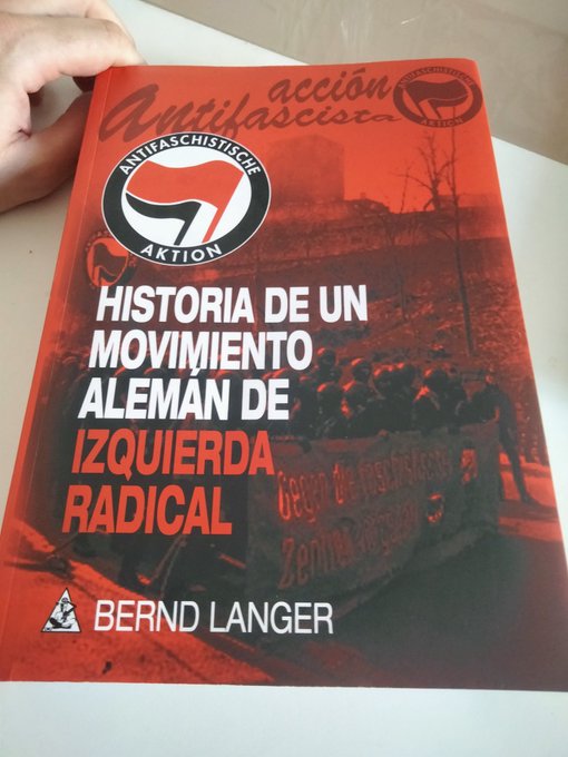 #Gipuzkoa #Bergara '"Historia de un movimiento aleman de izquierda radical" liburuaren aurkezpena 📕📚

Jardunaldiak Faxismoa(k)
Irailak 25, asteazkena, 19:00etan

Angiolillo Liburutegia
<a href="/txapairratia/">Txapa Irratia</a>
<a href="/bergaragoiena/">Bergara Goiena</a>
<a href="/Baskale15/">Baskale</a> <a href="/baskinfo/">baskinfo</a>
<a href="/Antifaxismoa/">Sare Antifaxista</a>
<a href="/K_Xilda/">KAXILDA</a>
<a href="/CNTGipuzkoa/">CNT Gipuzkoa</a>