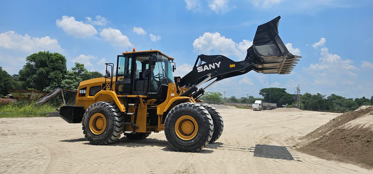 NicoleC24419658's tweet image. Sany SYL956H5 Whee Loader