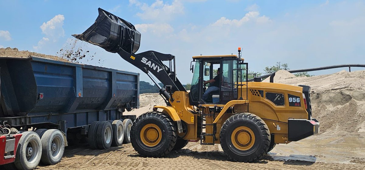 NicoleC24419658's tweet image. Sany SYL956H5 Whee Loader