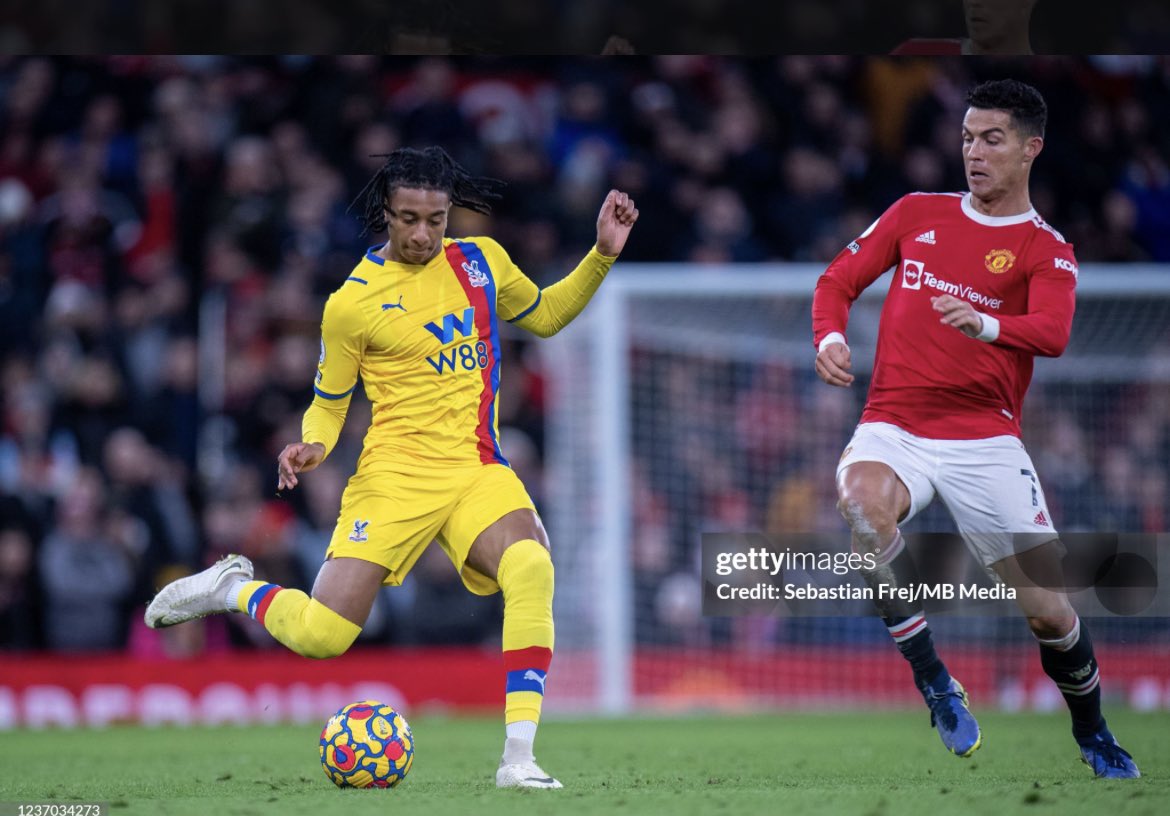 cpfctristan's tweet photo. The goat next to ronaldo https://t.co/PebyX5CBzd