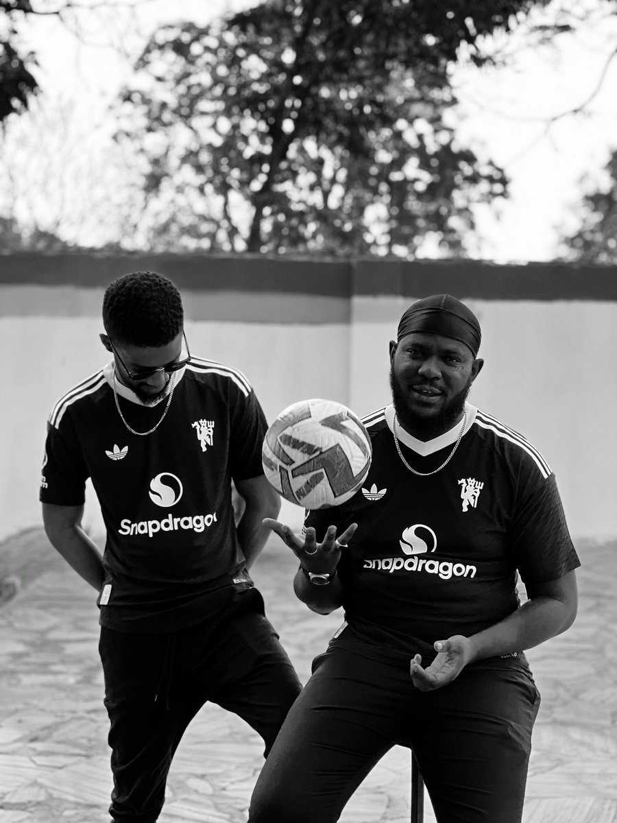 kit_republicza's tweet photo. Manchester United 24/25 Goal Keeper Jersey now available! ⚫️

We are Zambias Number 1 Kit Supplier! 🔥Shop @kit_republicza today! 👕Text us on WhatsApp +260975881523 to place your orders! 📱

#KitRepublic #ManchesterUnited https://t.co/UbUmJu0lQA