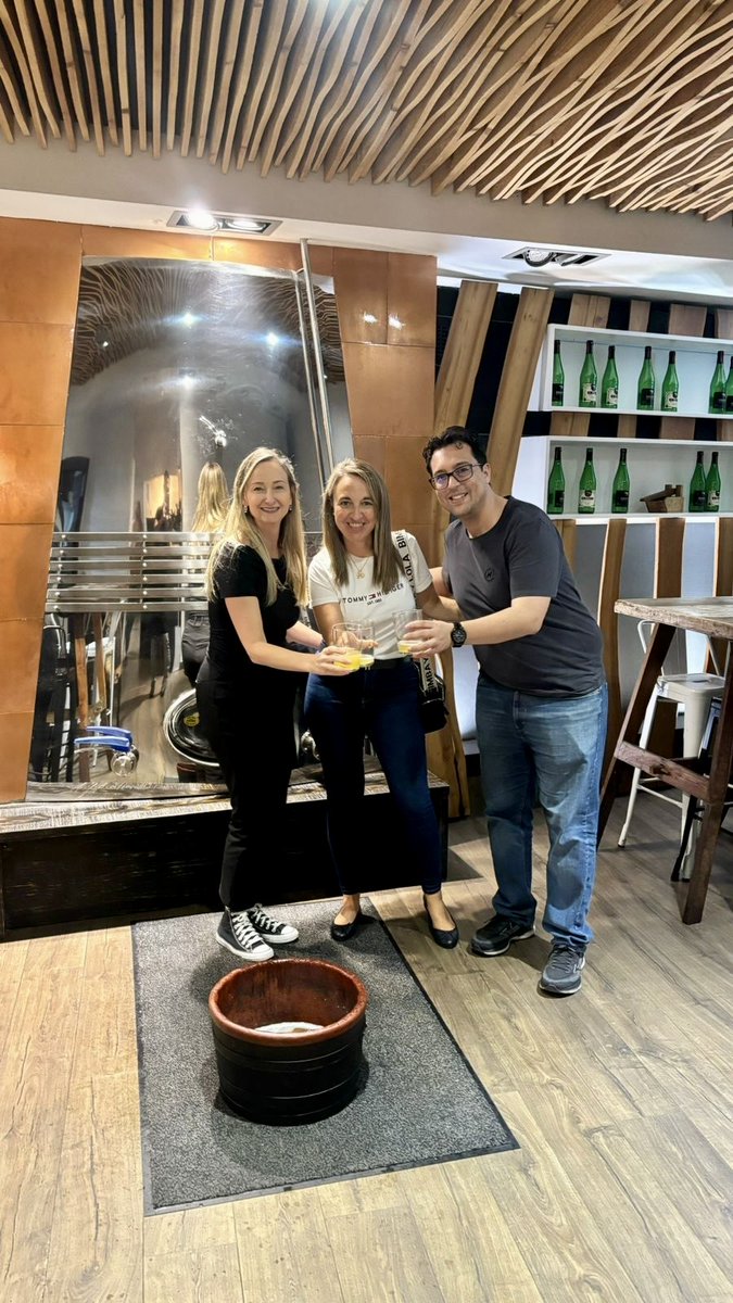 Con la apertura del nuevo curso académico 2024/2025
<a href="/DerechoDeusto/">Deusto Derecho</a> Donostia ha recibido la visita de colegas brasileños: Prof. Ricardo Torres de <a href="/UFPR/">UFPR</a>
acompañado de Fabiana Guancino Doctoranda de
<a href="/utfpr_/">UTFPR</a> 
🤝Universidades con las que estamos construyendo lazos académicos