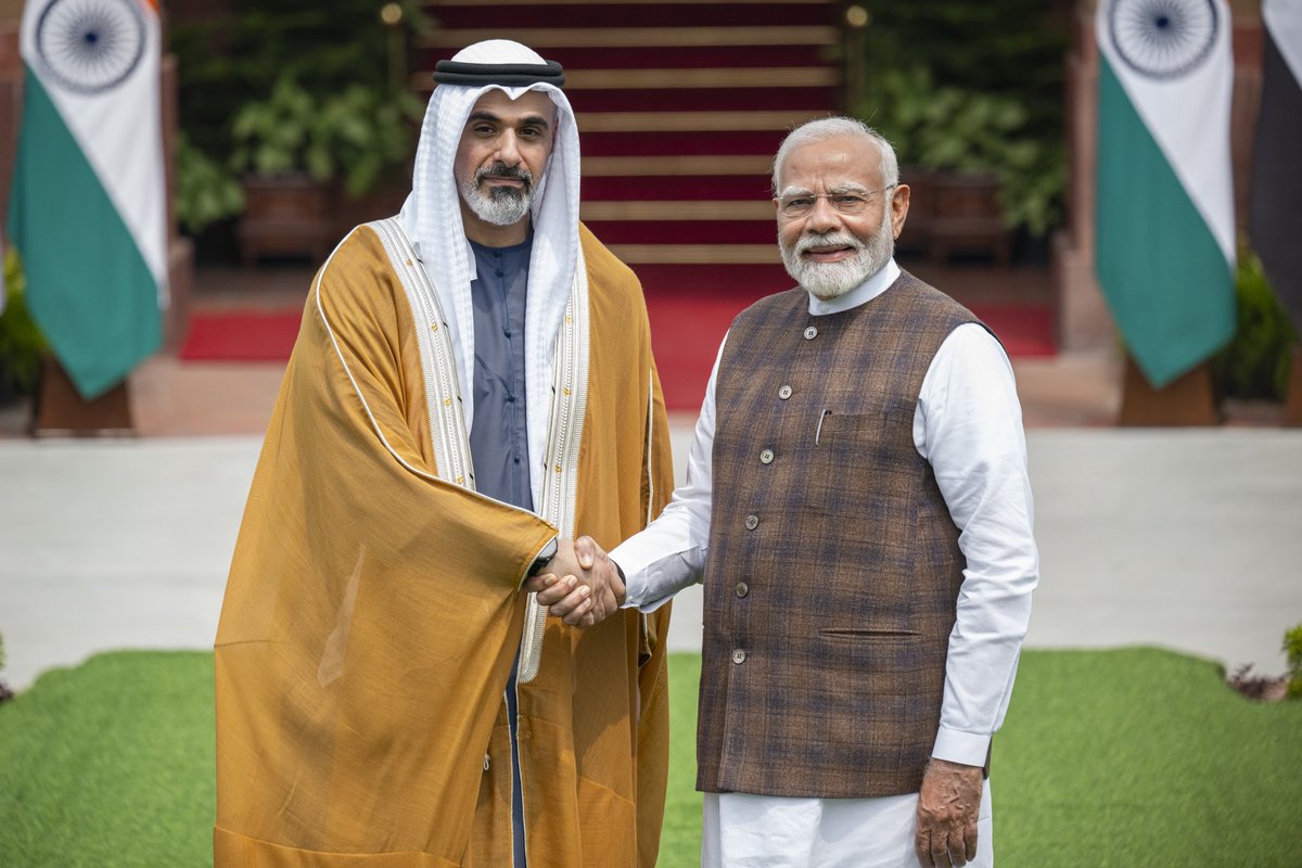 ADMediaOffice's tweet photo. Khaled bin Mohamed bin Zayed, Crown Prince of Abu Dhabi, has met with Narendra Modi, India’s Prime Minister, at Hyderabad House in New Delhi as part of an official visit to India, and discussed ways in which to strengthen the deep-rooted economic bonds between the UAE and India. https://t.co/ZGXTJjFUDM