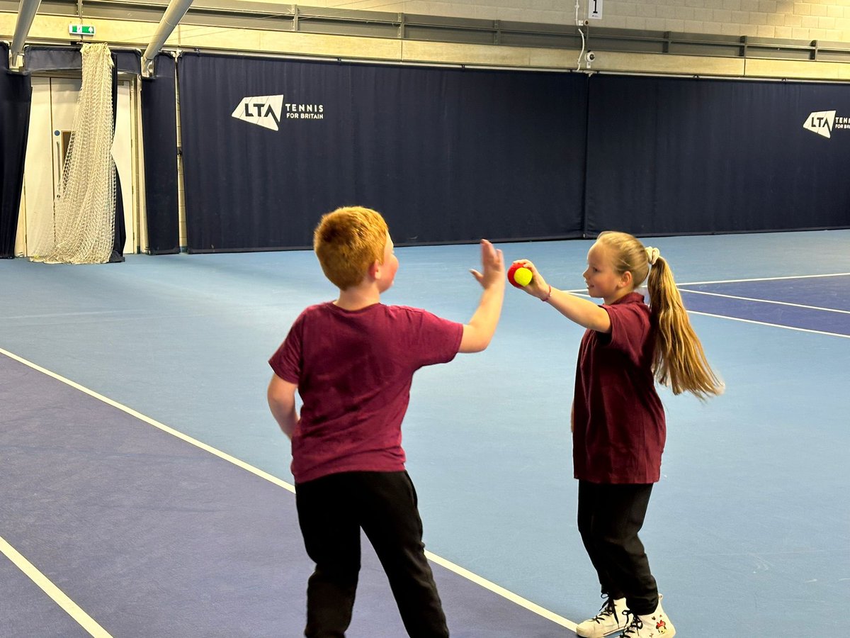 Early morning tennis coaching for Year 6 at the National Tennis Centre! <a href="/heathmereschool/">Heathmere Primary School</a> <a href="/MetroTennis0/">Met Mustafa</a>