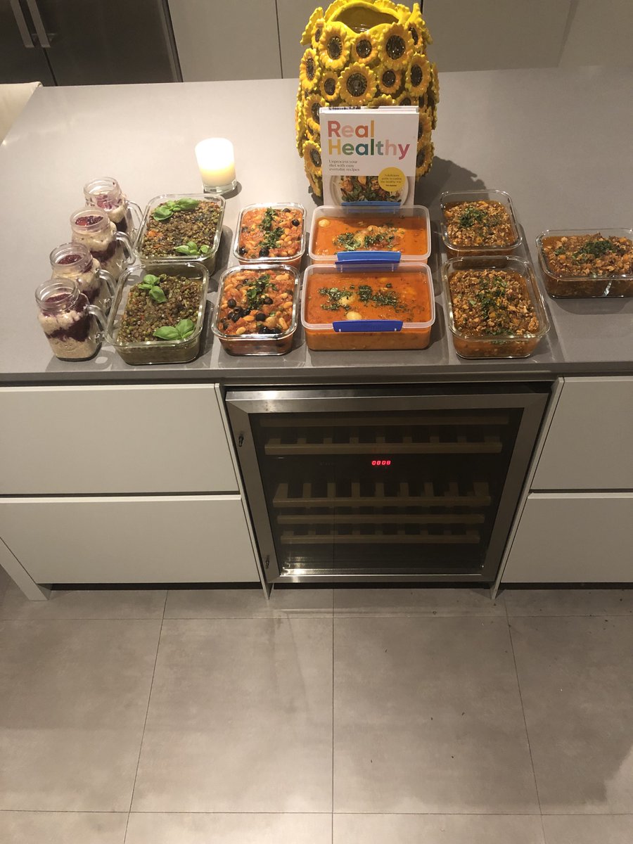 HealingMindsTW's tweet image. Like so many Neurodivergent individuals, I struggle with organising daily menus &amp;amp; to be honest find it boring and often stressful to organise. I thoroughly recommend Real Healthy by Melissa Hemsley as it is easy to follow &amp;amp; gives you a time guide for each meal. #neurodivergent