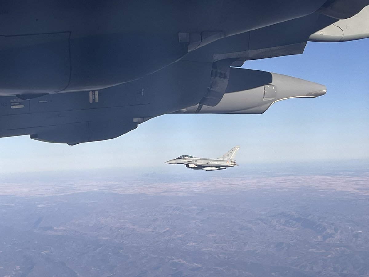 AeroInforme's tweet photo. ‘Pacific Skies 2024’, misión cumplida 

👇👇👇
https://t.co/AZx86K7uiw 

@EjercitoAire @Airbus @AirbusDefence @Defensagob #PacificSkies #Eurofighter #A400M #ArcticDefender #TarangShakti #PitchBlack https://t.co/SuoxpJgeH6