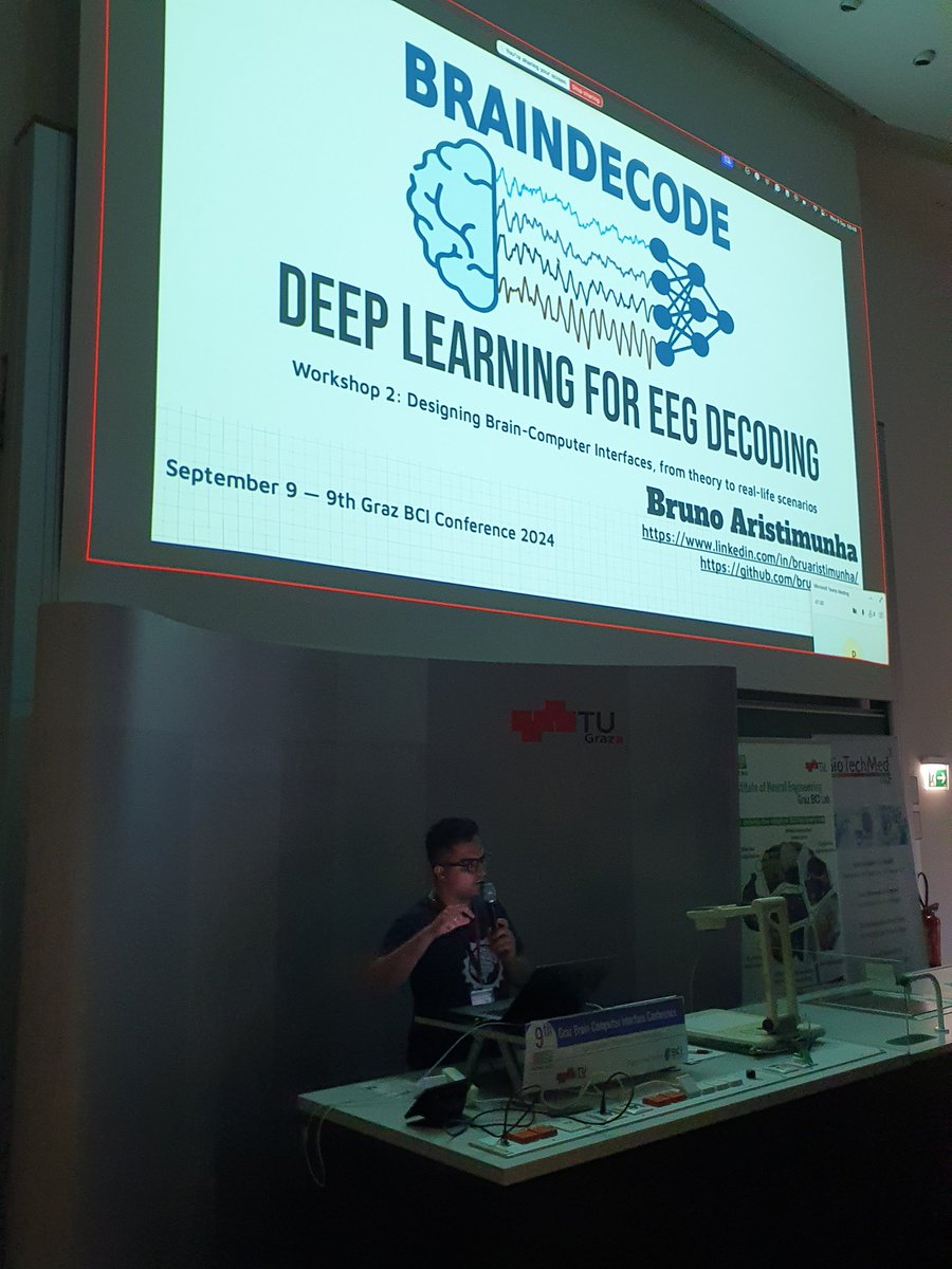Arthur Desbois (@adesboisdev) on Twitter photo <a href="/MConstanceCorsi/">Marie-Constance Corsi</a> Now it's time for <a href="/BAristimunha/">Bruno Aristimunha</a>! Presenting #BrainDecode, bridging the gap between #DeepLearning and #BCI 🧠⚡
github.com/braindecode <a href="/MConstanceCorsi/">Marie-Constance Corsi</a> Now it's time for <a href="/BAristimunha/">Bruno Aristimunha</a>! Presenting #BrainDecode, bridging the gap between #DeepLearning and #BCI 🧠⚡
github.com/braindecode