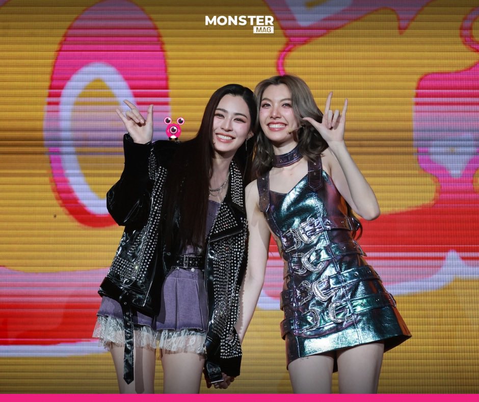 พี่หลิงน้องออมน่ารักมากกก จะเปนลม 🥹🥹🥹💘 กรี๊ดฮอลล์แตก! “หลิงหลิง-ออม” จัดเต็มความฟินแฟนมีต ครั้งที่ 2 พร้อมเปิดบิ๊กเซอร์ไพรส์ ซีรีส์เรื่องใหม่ “เพียงเธอ Only you” #หลิงออม