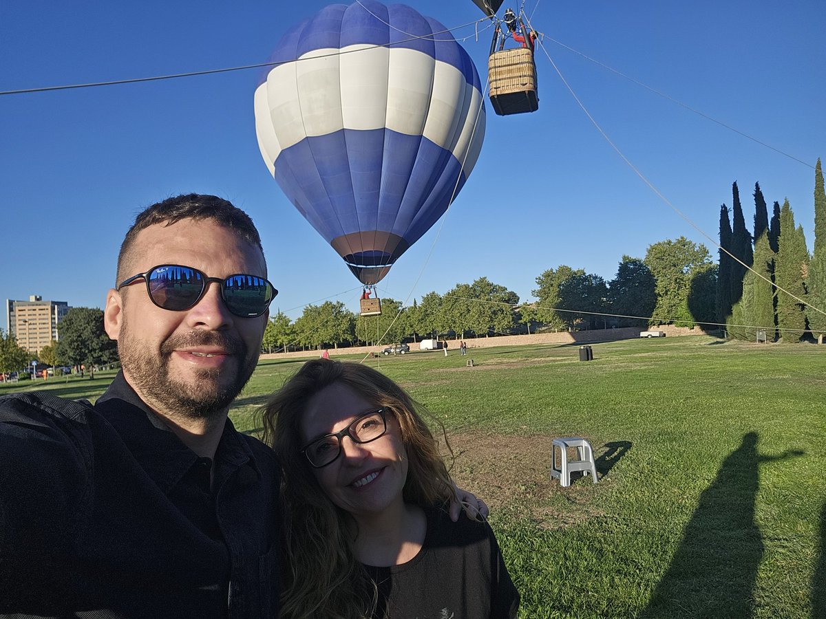 Raquel Rodríguez (@raquel_ganaralc) on Twitter photo 🎈Que gran mañana!
🎊 Que emoción montar en globo y hacerlo con mi compañero y amigo <a href="/jesussantosalc/">Jesús Santos Gimeno</a>, me ha encantado vivir y disfrutar una experiencia más juntos.
Un besazo
#alcorcón 🎈Que gran mañana!
🎊 Que emoción montar en globo y hacerlo con mi compañero y amigo <a href="/jesussantosalc/">Jesús Santos Gimeno</a>, me ha encantado vivir y disfrutar una experiencia más juntos.
Un besazo
#alcorcón