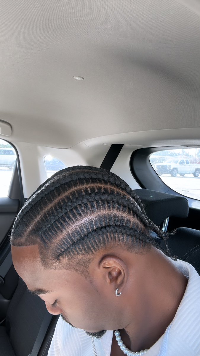 theallfather_0's tweet image. As a man, what's stopping you from braiding your hair this way?