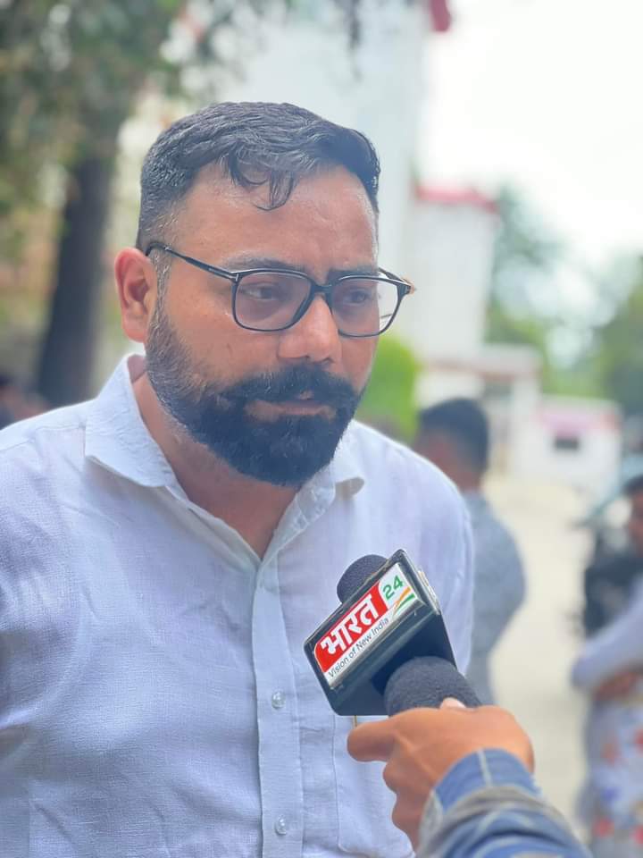Imran_Ali_Monu's tweet photo. उत्तराखंड युवा कांग्रेस प्रदेश अध्यक्ष भाई @sumitterbhullar जी को जन्मदिन की हार्दिक बधाई एवं शुभकामनाएं। 💐💐 https://t.co/mb6n2w2KAK