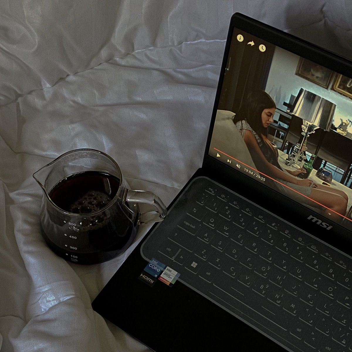 vouimo's tweet image. ᴍᴏʀɴɪɴɢ