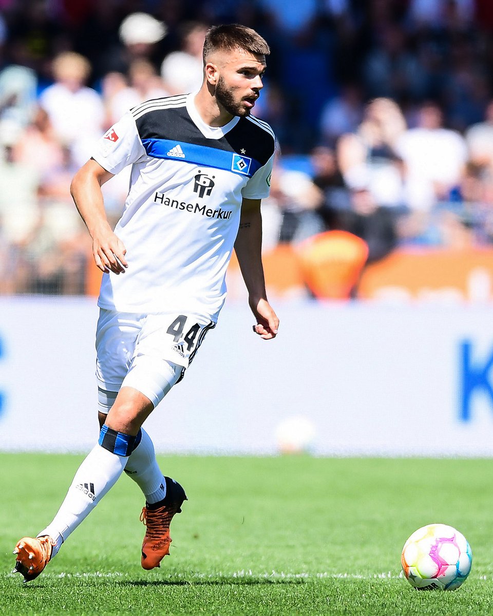 HSV verlängert mit Mario #Vuskovic ab 2026. 🔷

Der aktuelle Vertrag des Innenverteidigers wird durch eine stark leistungsbezogene Vereinbarung ab Ende der Sperre abgelöst. 🫱🏼‍🫲🏽

Mario selbst sagt: „Ich werde alles dafür tun, um besser denn je zurückzukehren. Der HSV ist viel mehr