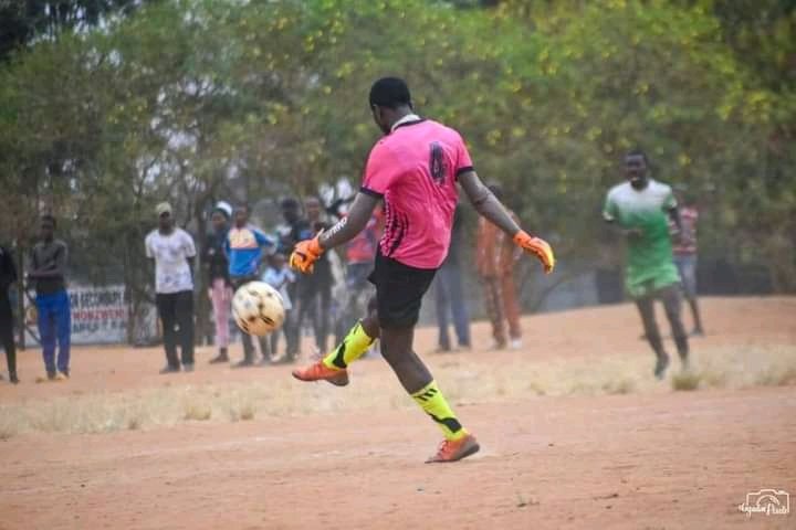 ArizonaICollege's tweet photo. Arizona International College Tournament.
Preliminaries done
Today's Results.

➖Kilombo FC 2-3 Mbakoni FC 

➖Ikalyoni FC 1-2 Kivani FC 

➖Ikalyoni 3-0 Bodaboda FC 

➖Boda Bora 3-2 kivani FC .

➖Kilombo fc 0-1 Mutulani fc

➖Mbakoni fc 1-2 Mutulani FC 

#university 
#SMASH https://t.co/SUON3wwN7Y