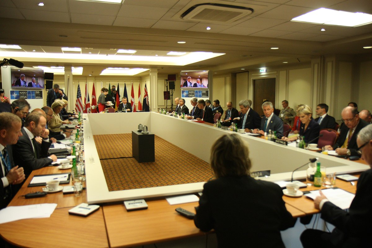 The Joint Expeditionary Force (JEF) (@jefnations) on Twitter photo This week marks 10 years since the Joint Expeditionary Force was formed at the 2014 NATO Wales Summit ๐
Today the JEF continues to evolve as a key contributor to European security, together with <a href="/NATO/">NATO</a> and our 10 Participant Nations.
๐ฉ๐ฐ๐ช๐ช๐ซ๐ฎ๐ฎ๐ธ๐ฑ๐ป๐ฑ๐น๐ณ๐ฑ๐ณ๐ด๐ธ๐ช๐ฌ๐ง
#JEF10 #JEFtogether This week marks 10 years since the Joint Expeditionary Force was formed at the 2014 NATO Wales Summit ๐
Today the JEF continues to evolve as a key contributor to European security, together with <a href="/NATO/">NATO</a> and our 10 Participant Nations.
๐ฉ๐ฐ๐ช๐ช๐ซ๐ฎ๐ฎ๐ธ๐ฑ๐ป๐ฑ๐น๐ณ๐ฑ๐ณ๐ด๐ธ๐ช๐ฌ๐ง
#JEF10 #JEFtogether