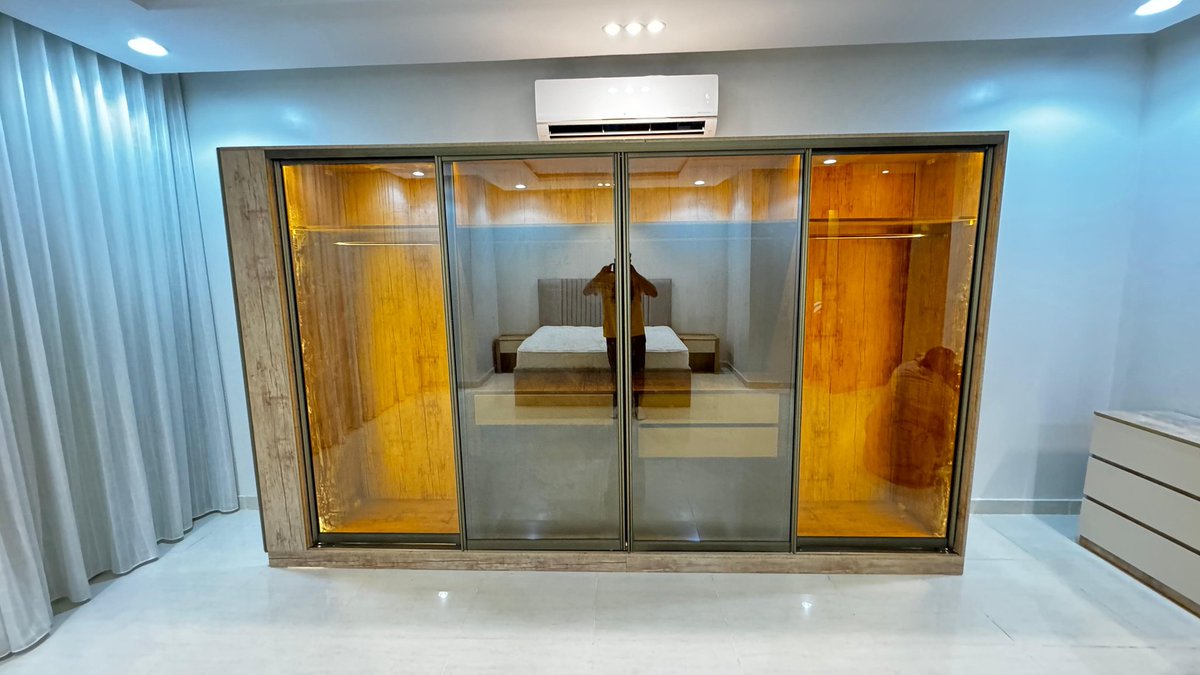 مصنع خزائن الدمياطي للأثاث 
وجهتك لقطع الأثاث الفاخرة عالية الجودة خزائن غرف نوم غرف اطفال درسنج وغرف چلوس ⁦https: Wa.me/966575782103
نمنح منزلك لمسه من ذوقنا بلمسات عصريه وفنش وجوده عالي مع ضمان 7سنوات موقعنا الرياض مخرج 21 مصنع مباشر