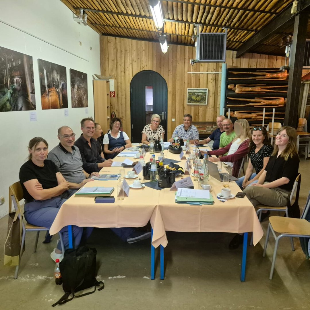 Wandel_LSA's tweet photo. 🗨️ 4. Sitzung des Bürgerbeirates #Strukturwandel #MitteldeutschesRevier #SachsenAnhalt!📊 Highlights: einen toller Vortrag des Strukturwandelbeauftragten Michael Schumann aus @LSudharz & 🔎 die Erkundung des ErlebnisZentrums #Bergbau #Röhrigschacht #Wettelrode! ⚒️#moderndenken https://t.co/p2IEyL974V