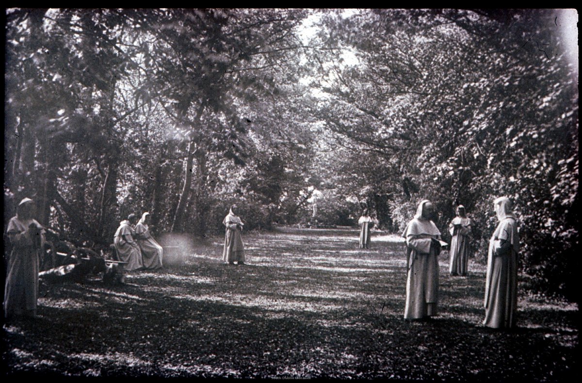 SEPTEMBER 17
On this day in 1935, St Mary’s Priory, Tallaght became a ‘studium generale’ of the Dominican Order, with faculties of philosophy and theology.
#otd #IrishOP800

(Image: Friars' Walk, Tallaght).