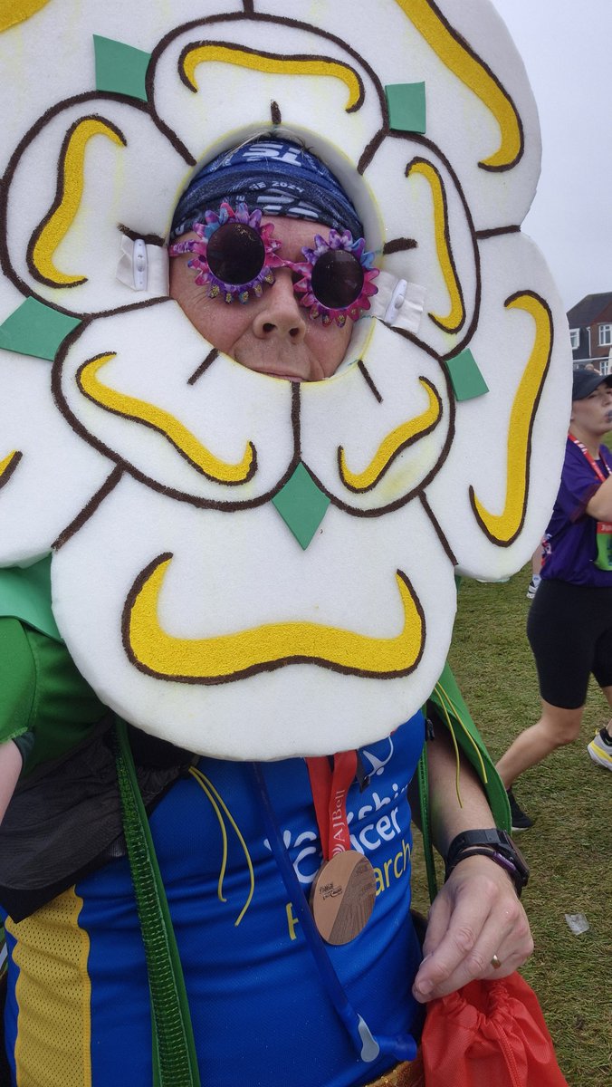 Tim_Maycock's tweet photo. @Great_Run A very soggy Yorkshire Rose! https://t.co/VHhc3IPghl
