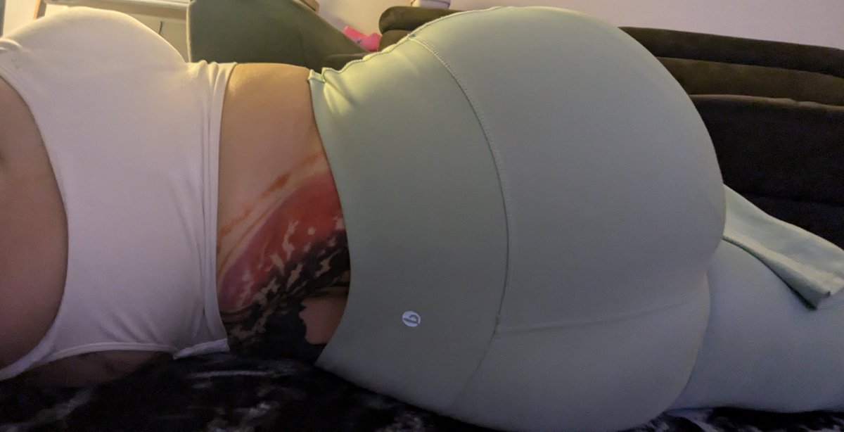 algorithmsayshi's tweet image. We are so back baby, yoga fuels my mind, body &amp;amp; soul 🧘🏻‍♀️