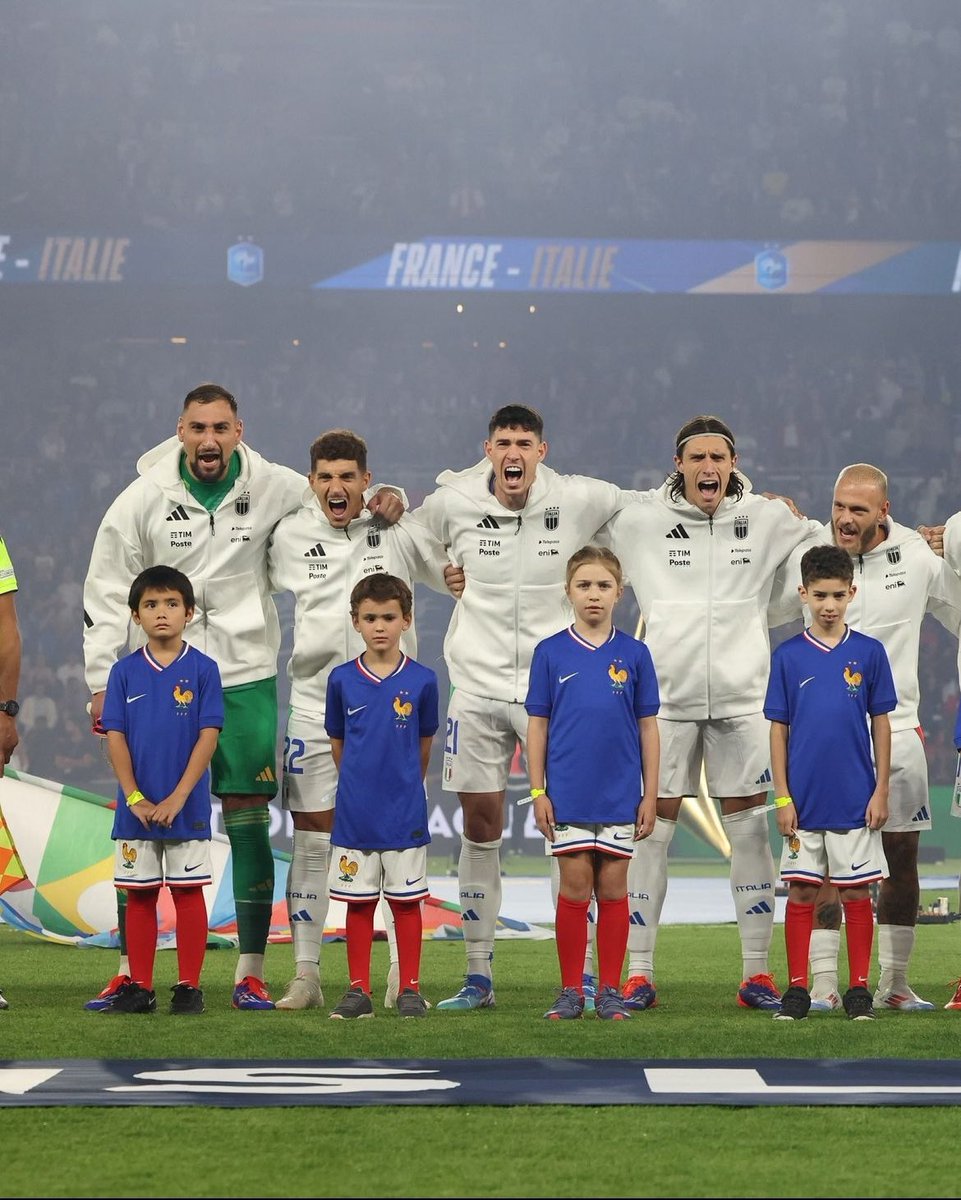 💥 MATCH DAYYYY 💥

🇮🇱Israël 🆚️ Italie 🇮🇹
🏆 #LIGUEDESNATIONS 
⏱️ 20h45
🏟 Bozsik Arena - Budapest 
📺 l’EQUIPE 21 

#VivoAzzurro #ISRITA