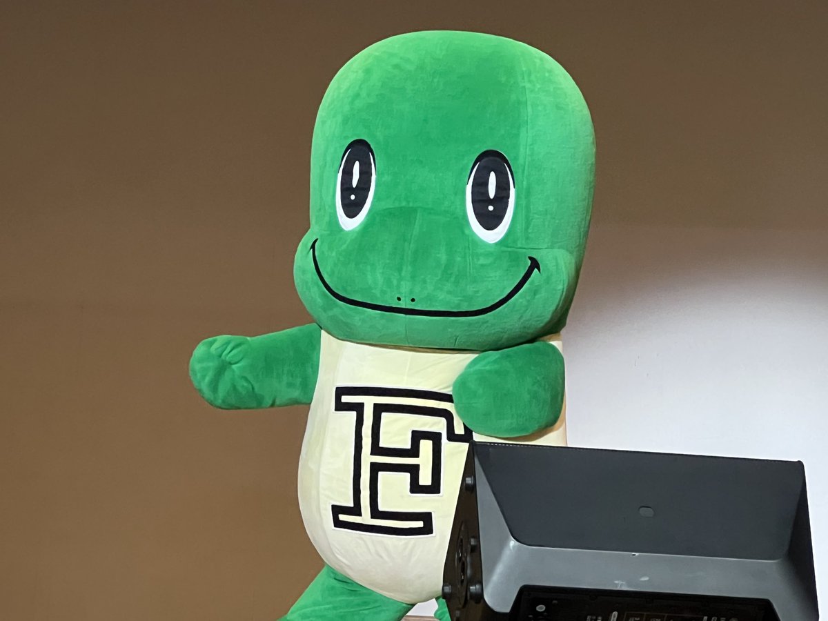 shirokumamon_'s tweet photo. こちらが福井のアイドル⁈ラプトくん🎶福井駅前で叫んでます笑笑
#One park festival
#新しい学校のリーダーズ https://t.co/d71CXCZW3H