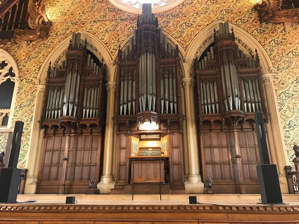 It is good to hear one town hall back in concert use. Last Saturday Jonathan Scott reopened the superb J J Binns instrument of Rochdale Town Hall to a room with very few empty seats. Let's hope the other town hall concert organs can soon speak again.