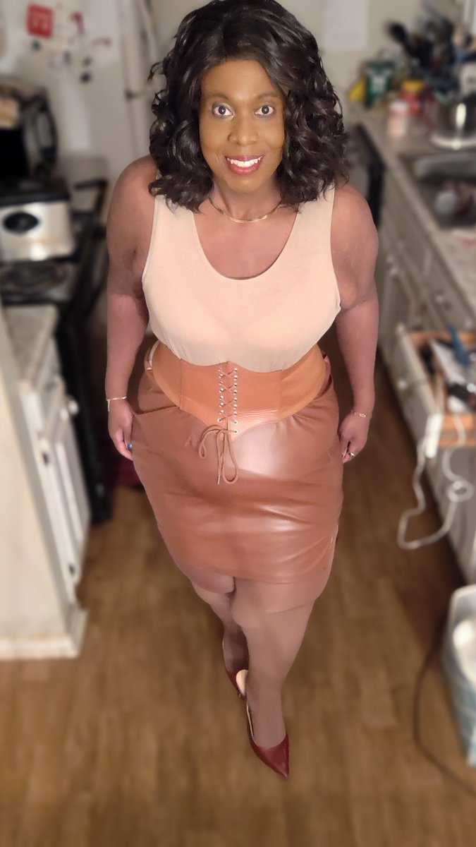 Veronicast650's tweet photo. https://t.co/Sz6N4q378N
Good morning let's have a great week all the content you can handle is on my page click the link above and enjoy
#ceomilf #over50 https://t.co/VqmPGNQOjc