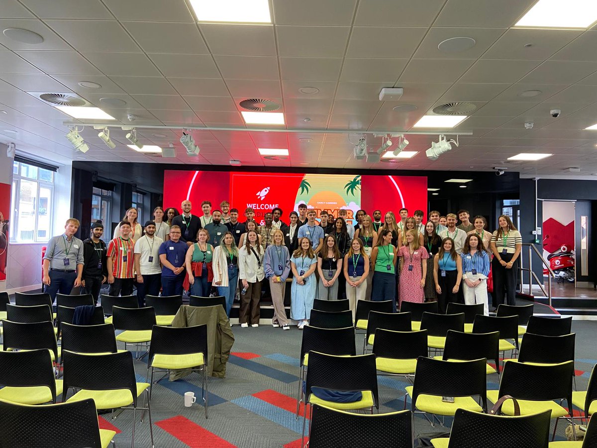 Today we are welcoming lots of new members to Vodafone. 🎉
These are graduates and apprentices from up and down the country and we are so excited to have you all aboard!

Good luck with your new ventures with us!
We know you will love every second! 
(We are biased though) 😎