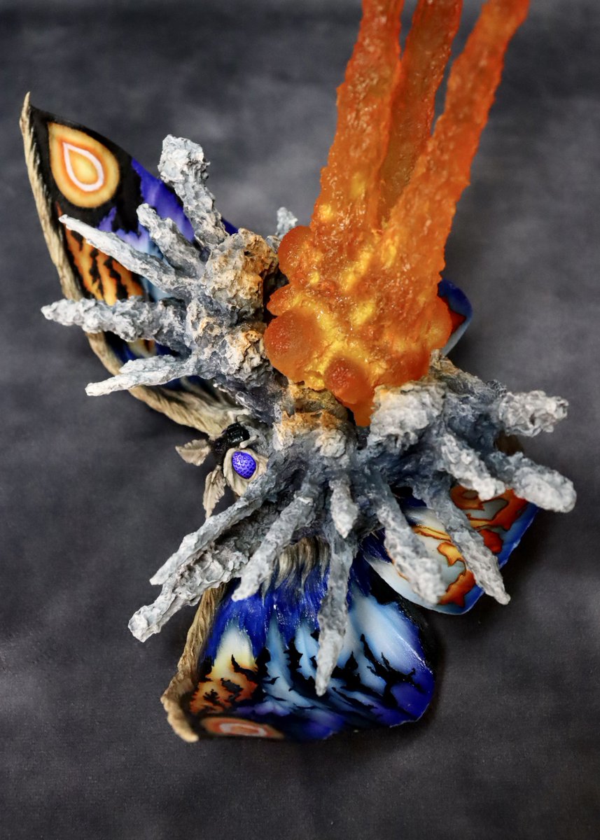 モスラVS白亜紀型ギドラ【一億三千万年を越える死闘】」完成しました