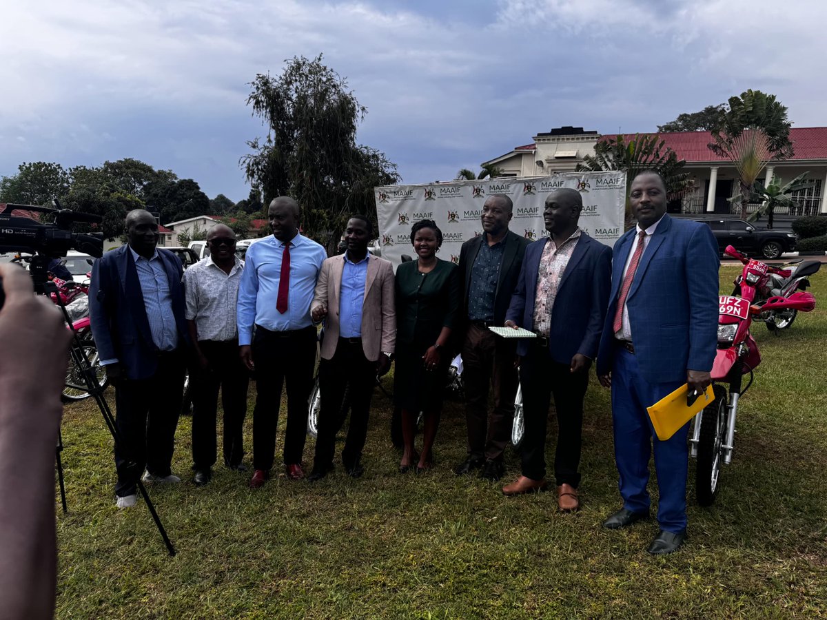 The Minister of State for Agriculture, <a href="/FredBwino/">Hon. Kyakulaga Fred Bwino MP</a> has officially handed over motorcycles for the implementation of The Irrigation for Climate Resilience Project <a href="/ICRP_Uganda/">Irrigation for Climate Resilience Project</a> to the District Local Governments of Isingiro, Kanungu, Lamwo and Lira. 

<a href="/FrankTumwebazek/">Frank K Tumwebaze,MP: Isaiah 41: 11</a>